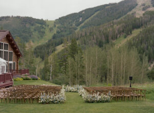 Ceremony backdrop at Beanos Cabin wedding in Colorado