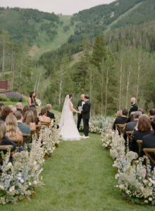 Wedding ceremony wide image at Beanos Cabin in Colorado